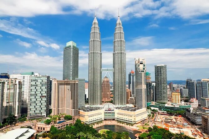 Kuala Lumpur City & Batu Caves Temple Private Tour - Petronas Twin Towers and modern Kuala Lumpur