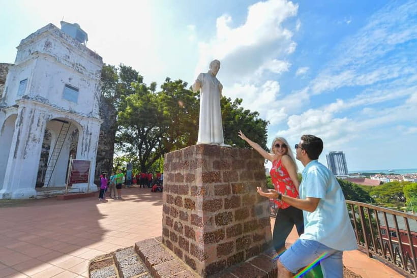 Kuala Lumpur: City Highlights, Batu Caves, and Malacca Tour - Why this route works in one very full day