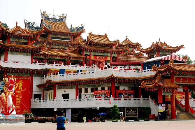 Kuala Lumpur Customizable Private Tour Including Driver - What the driver adds to the day