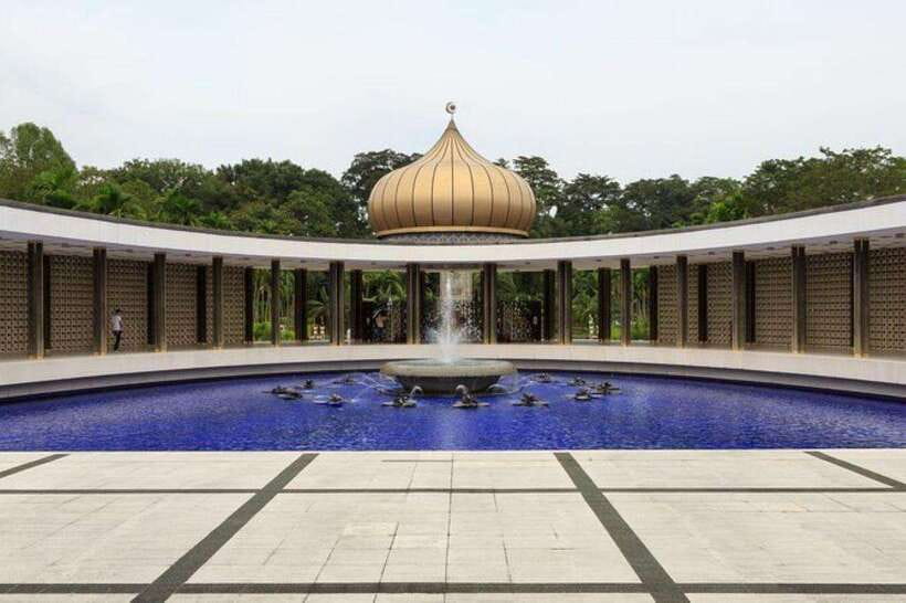 Kuala Lumpur: Full-Day Private City Highlights Tour - Key points to know before booking