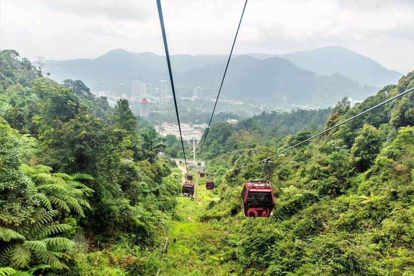 Kuala Lumpur: Genting Highland Tour with SkyWorld Theme Park - The road uphill takes about an hour
