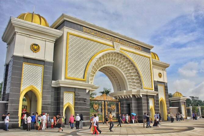 Kuala Lumpur Grand Full Day Guided Tour with 25 Attractions (SIC) - Royal and government Kuala Lumpur