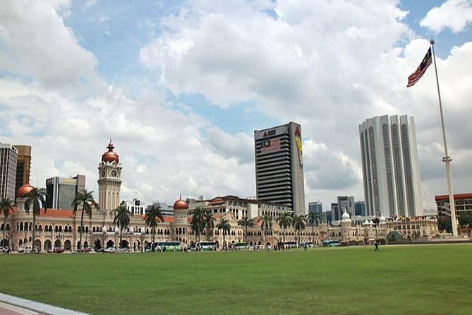 Kuala Lumpur Half-day City Tour - River of Life and Kuala Lumpur City Gallery