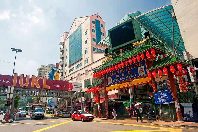 Kuala Lumpur: Half Day Group City Highlights Tour - Istana Negara and the royal side of Malaysia