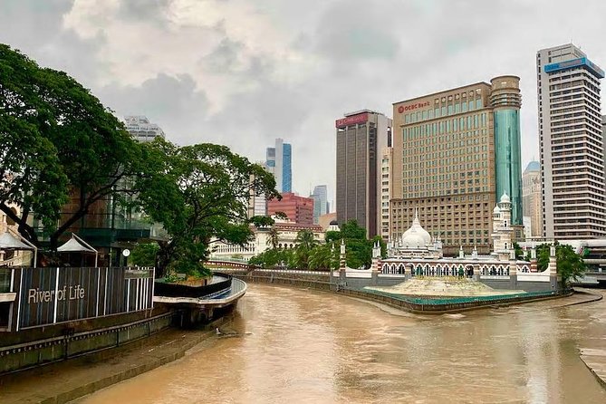 Kuala Lumpur InfoFun Walking Tour Experience - The National Mosque on the morning route