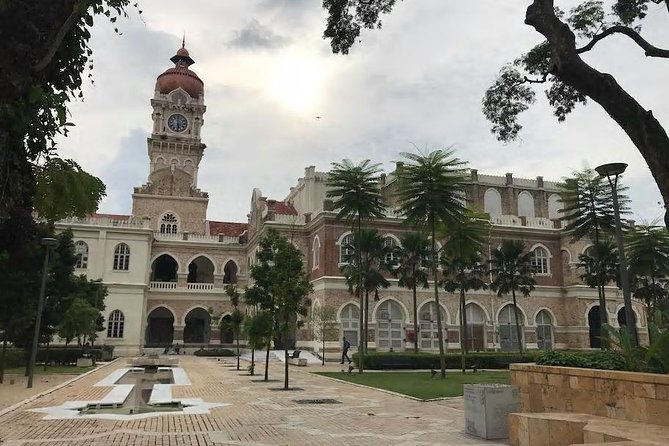 Kuala Lumpur InfoFun Walking Tour Experience - Gardens, wildlife, and the morning finish at KL Sentral