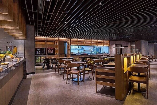 Kuala Lumpur International Airport Plaza Premium Lounge - The shower is the strongest reason to come