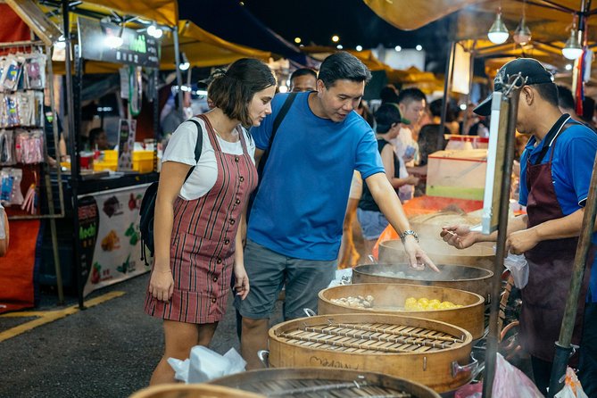 Kuala Lumpur Local Street Food Private Walking Tour by Night - Spending 90 minutes along Jalan Alor