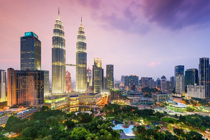 Kuala Lumpur Night Tour - Thean Hou Temple adds a hilltop-style photo stop