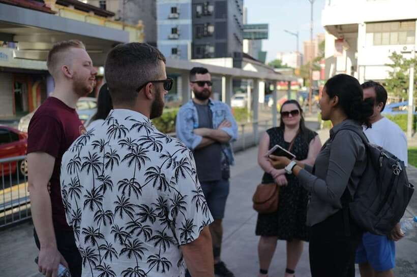 Kuala Lumpur: Nightlife Street Food Tour with 6 Tastings - Key points at a glance