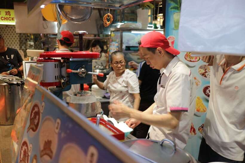 Kuala Lumpur: Nightlife Street Food Tour with 6 Tastings - Roti canai shows Indian influence on Malaysian tables