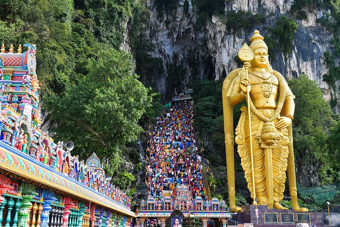 Kuala Lumpur Private Day Tour [8 Hours] [23 Attractions Covered] - Mosques, monuments, and Malaysia’s civic center