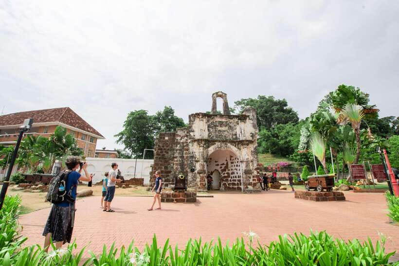 Kuala Lumpur: Private Malacca Night Tour w/Cruise & Trishaw - Red Square: Stadthuys, Christ Church, and Queen Victoria’s Fountain