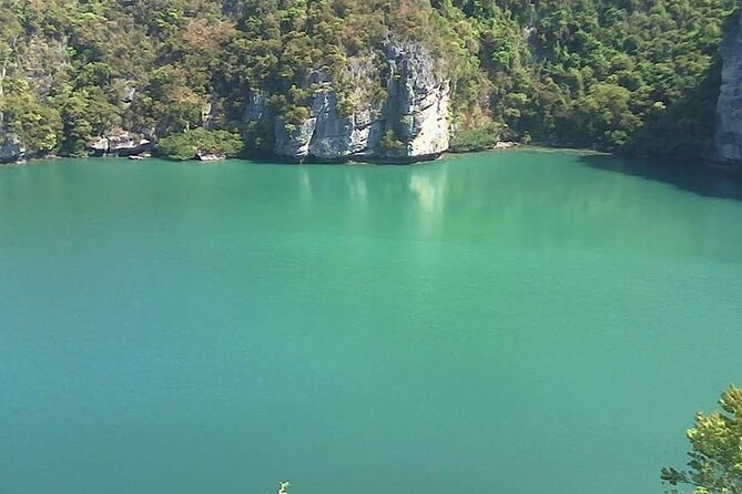 Kuala Lumpur Private Tour to Batu Caves Hotsprings And Waterfalls - Templer Park and its multi-tiered waterfalls