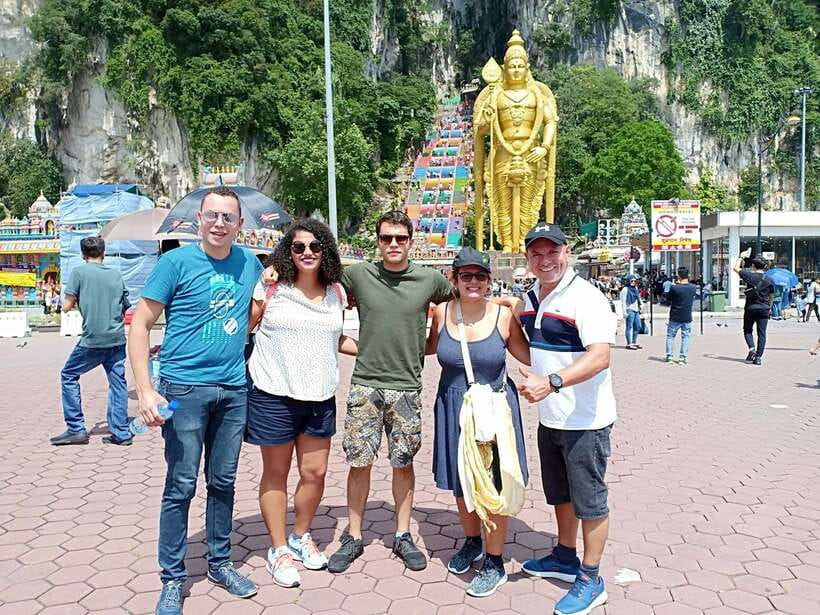 Kuala Lumpur: Private Tour to Genting Highland & Batu Caves - Malaysian countryside between the major stops