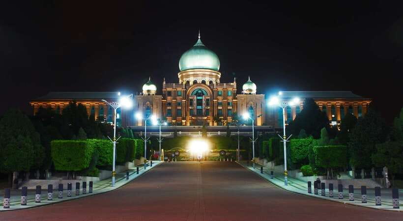 Kuala Lumpur: Putrajaya City Tour with Lake Cruise - Why Putrajaya Makes a Good Half-Day Trip