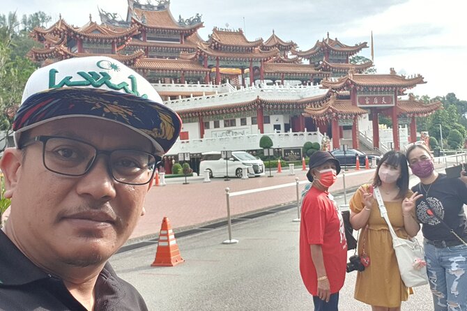 Kuala Lumpur Sightseeing - How much help can you expect from the driver?