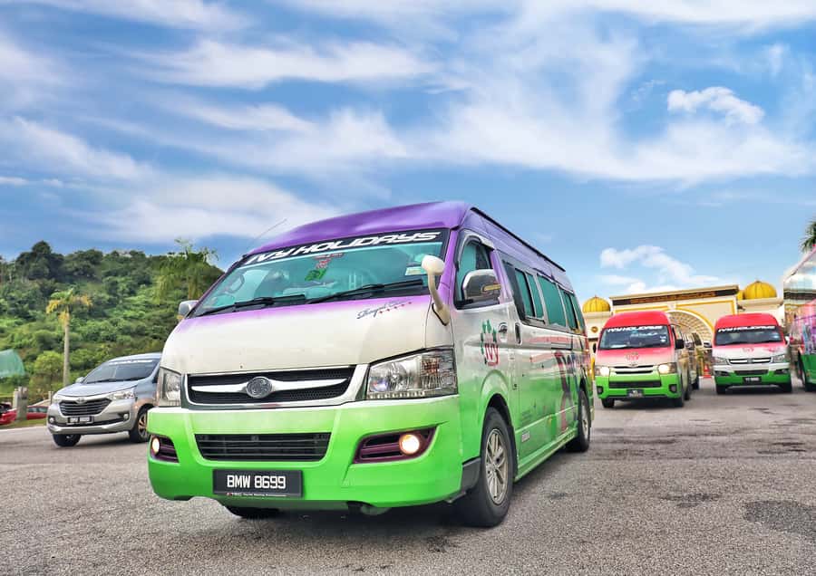 Kuala Lumpur: Sightseeing by Private Vehicle with Driver - What the drivers add to the day