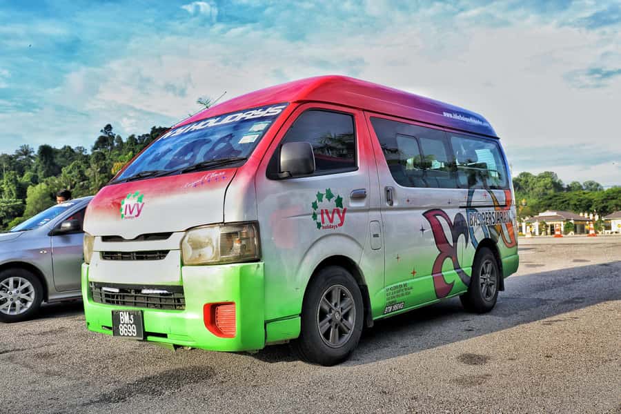 Kuala Lumpur: Sightseeing by Private Vehicle with Driver - What the price means for your group