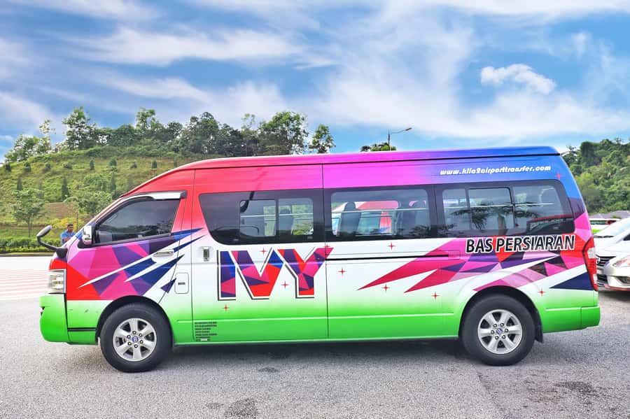 Kuala Lumpur: Sightseeing by Private Vehicle with Driver - Four hours in central Kuala Lumpur