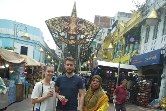 Kuala Lumpur Sightseeing - Building your route around the caves and places of worship
