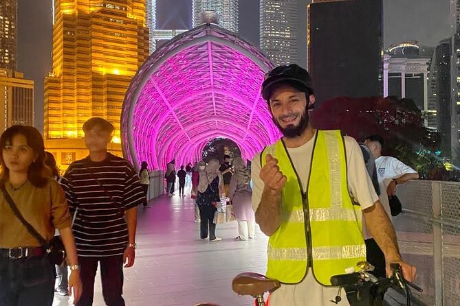 Kuala Lumpur Sunset Evening Cycling Tour - The mosque and the colonial arch