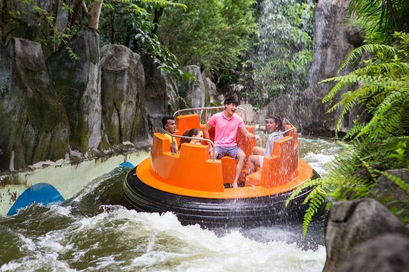 Kuala Lumpur: Sunway Lagoon Ticket & 1-Way Transfer - Who will enjoy this most?
