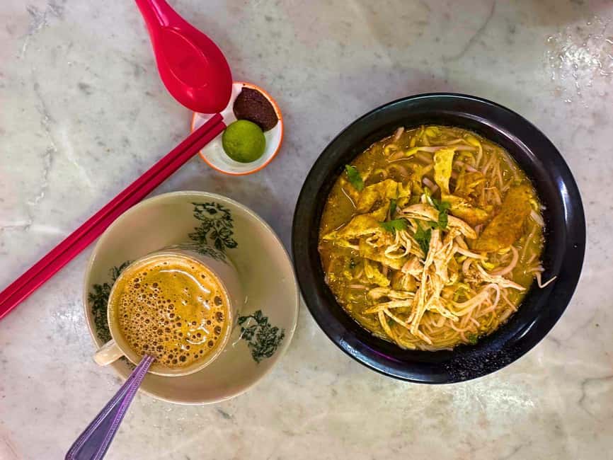 Kuching: Walking Tour with Sampan Boat Ride and Lunch - Key points at a glance