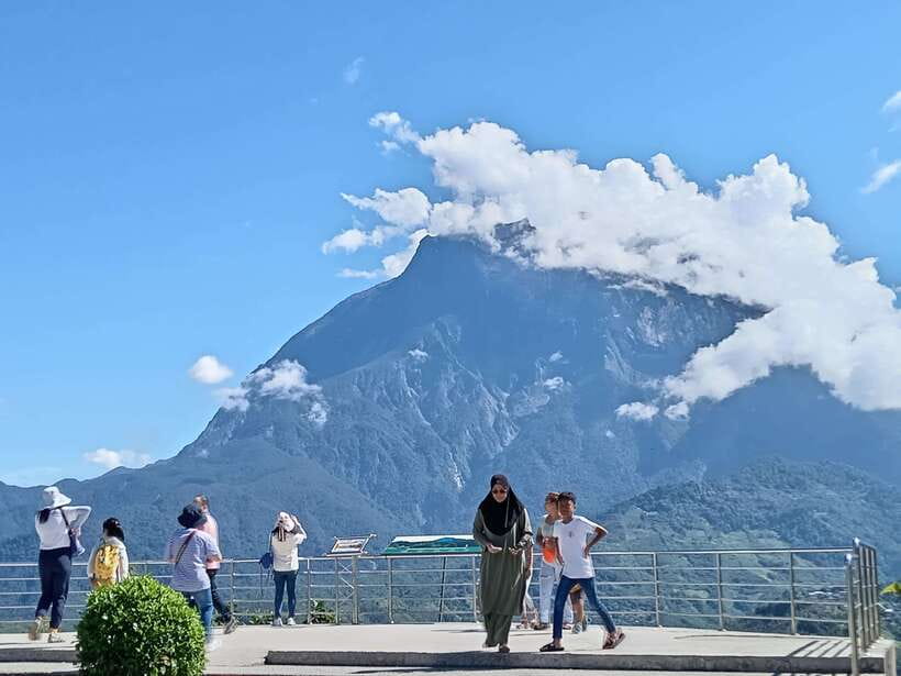 Kundasang : Poring Hot Spring + Desa & Meal Shared Tour - What this Kundasang day trip is really like