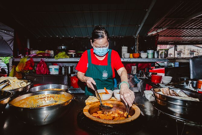 Laksa Lanes Kuala Lumpur Food Tour with 14+ Tastings - Petaling Street is the dining room