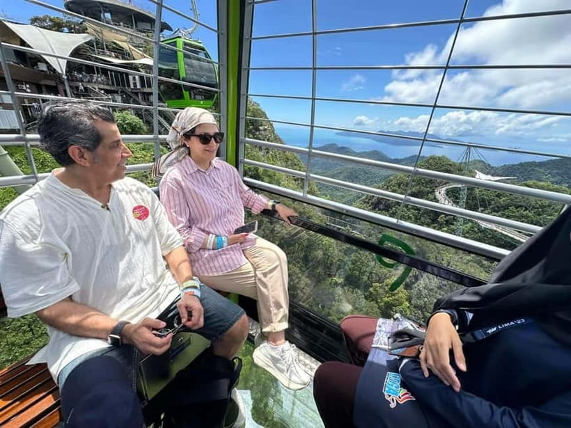 Langkawi cable car and Skybridge Tickets - Riding Langkawi’s steep cable car