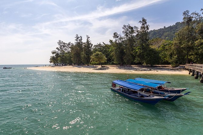 Langkawi Island Hopping Boat Tour with Return Transfer - What this Langkawi boat trip actually delivers