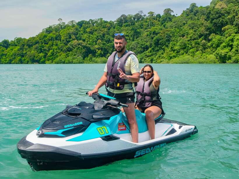 Langkawi: Jet Ski Tour Island Hopping Dayang Bunting - Meeting at the bamboo-roof beach point