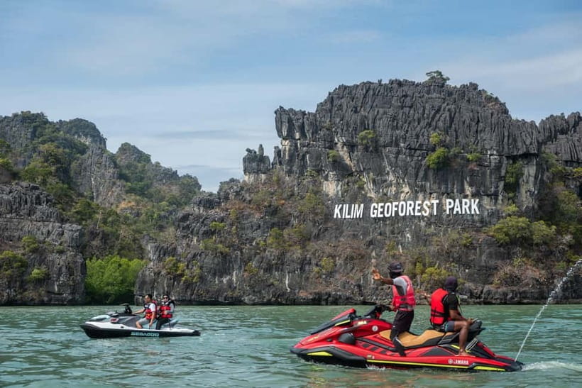 Langkawi: Jet Ski Tour UNESCO Kilim Geopark Free Video - Kilim Geopark from the water
