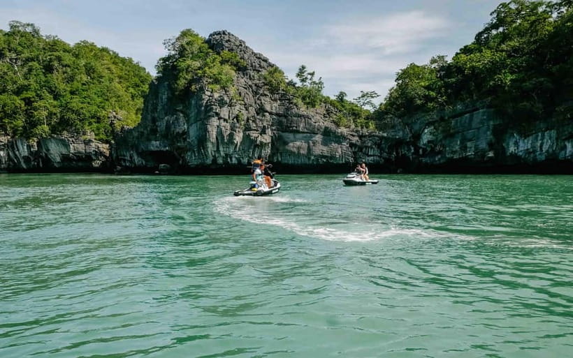 Langkawi: Jet Ski Tour UNESCO Kilim Geopark Free Video - Crocodile Cave depends on the tide
