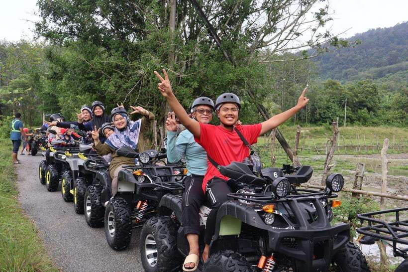 Langkawi Jungle and Waterfall Adventure - Starting beside the main road near Panda Vapor