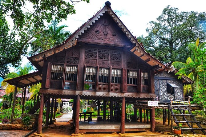 Langkawi Myth & Legend Tour MahsuriTomb TelagaTujuh BerasTerbakar - Atma Alam’s batik and the Tuesday warning