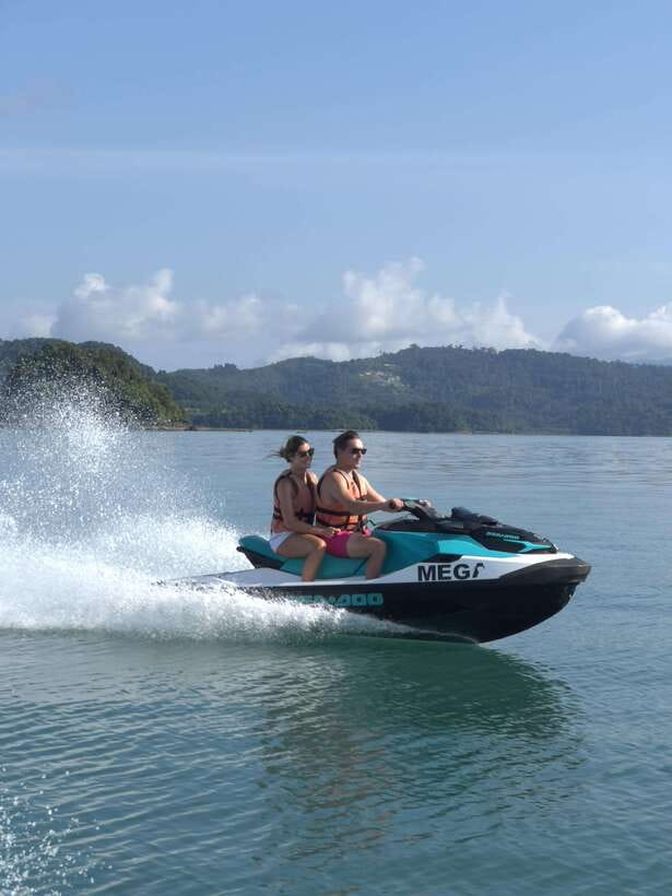 Langkawi: Premium UNESCO Geopark Jet Ski Tour of 8 Islands - The guides make a real difference