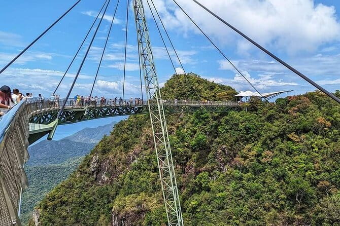 Langkawi: Private Tour with Sky Bridge and Cable Car - Eagle Square And The Giant Langkawi Eagle