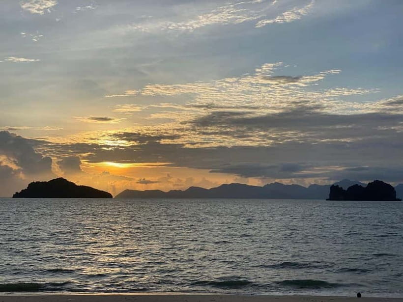 Langkawi: River Cruise and Sunset Cruise Lunch Available - Meeting Din at Kilim Jetty at 5 PM