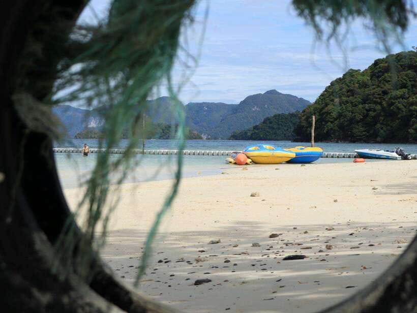 Langkawi: Southern Island Geopark Tour - Dayang Bunting and the freshwater lake
