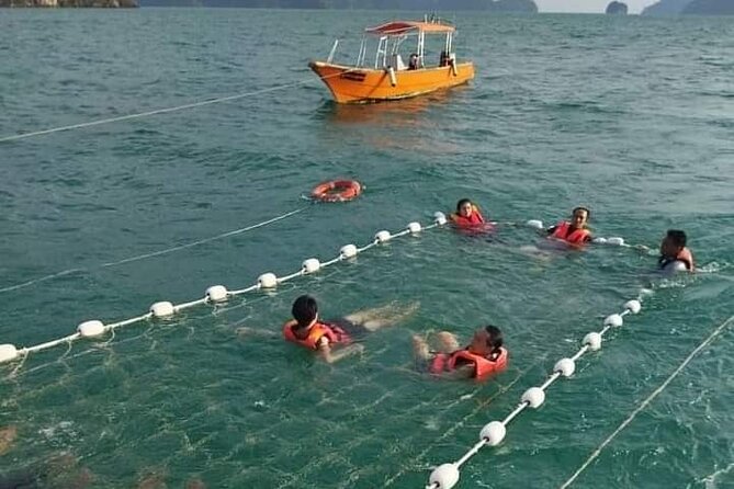 Langkawi Sunset Cruise - Captain and crew service