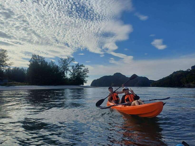 Langkawi: Sunset Kayaking Tour - Paddling through the mangroves