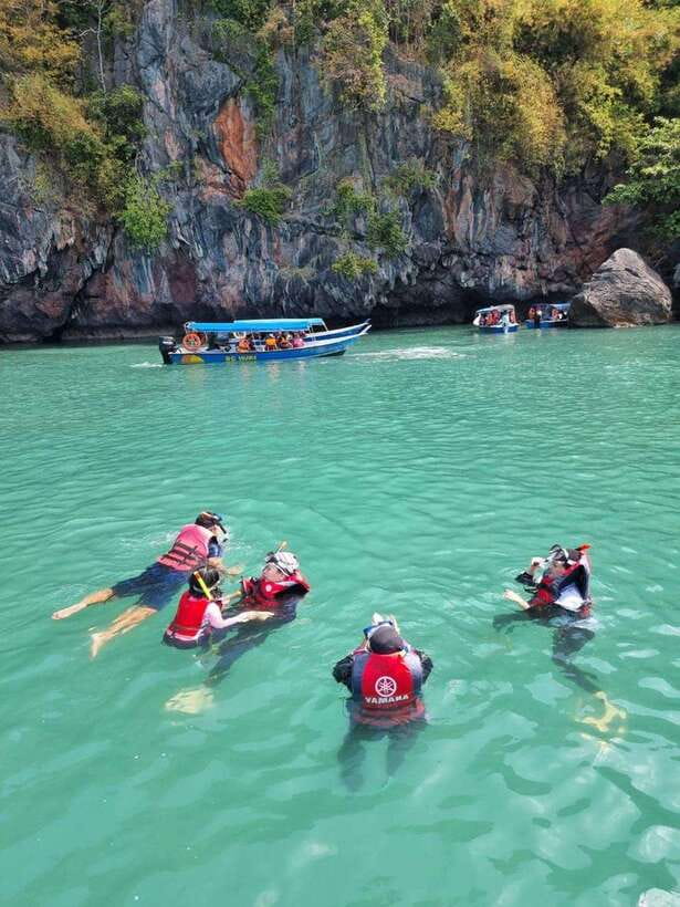 Langkawi: Tanjung Rhu Mangrove Speedboat Tour - The 10:00 morning departure and shared jetty