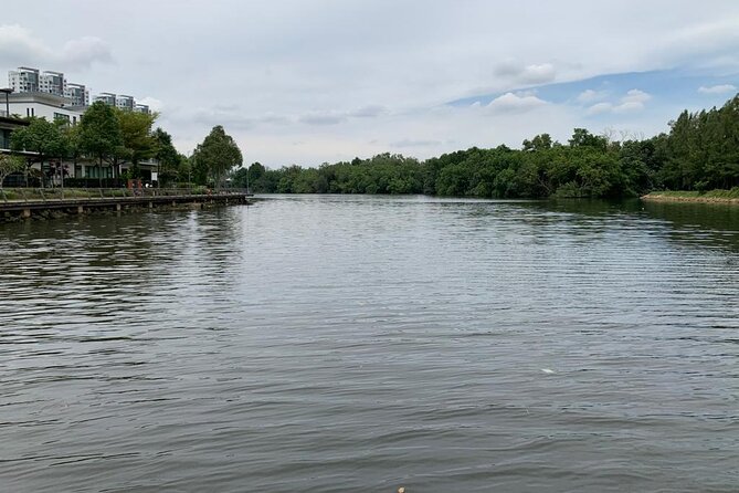 Magical Brooklyn Cruise at Puteri Harbour - Fishing villages and kelong fish farms