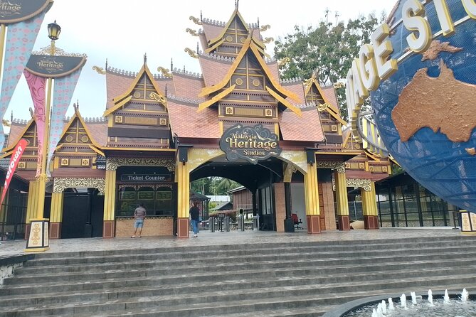 MALACCA DAY TRIP (Price based per Car) - How the private format changes the day