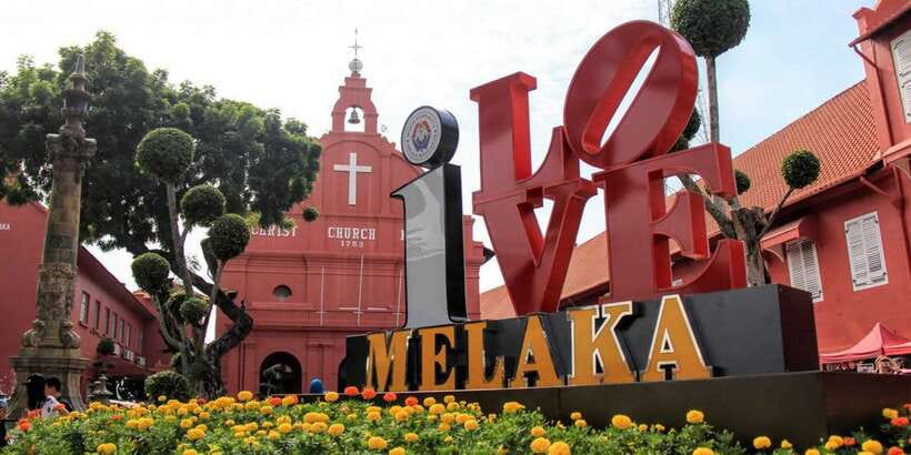 Malacca: Historical Private Malacca Tour from Kuala Lumpur - Jonker Street and free time for lunch