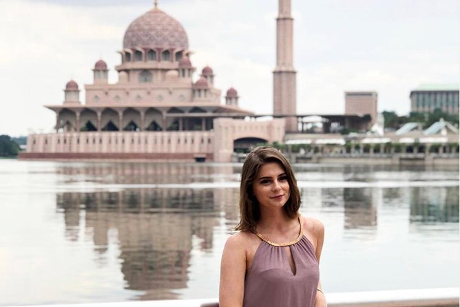 Malacca Instagram Tour: Most Famous Spots (Private & All-Inclusive) - Jonker Street gives you time to browse