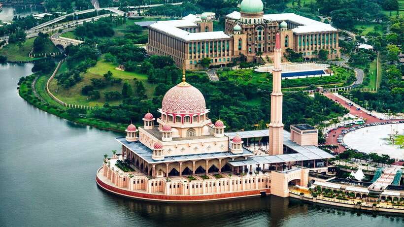 Malacca & Putrajaya Tour - Jonker Street, St. Paul’s Hill, and A Famosa