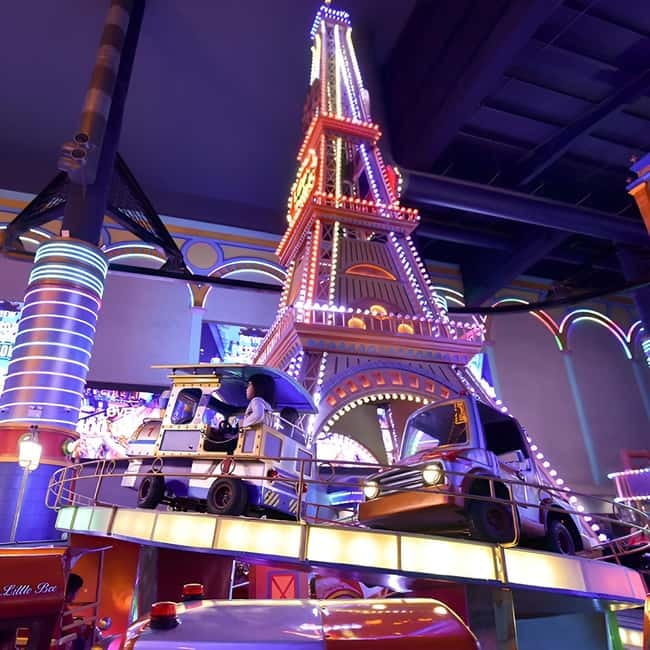 Malaysia: Genting Skytropolis Indoor Theme Park Ticket - Thrill rides: Spin Crazy, Sky Towers, and Super Glider